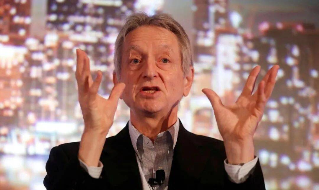 AI教父辛顿警告：AI发展正逼近人类极限？
