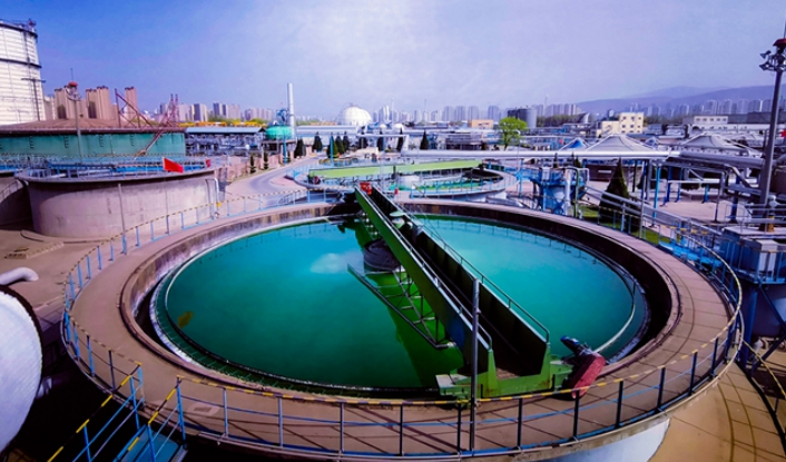 兰州石化：系统施治 逐“绿”前行